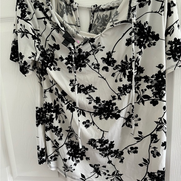 Shirt (Donating soon) - Picture 2 of 2